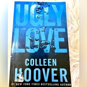 Colleen Hoover’s‎ Ugly Love